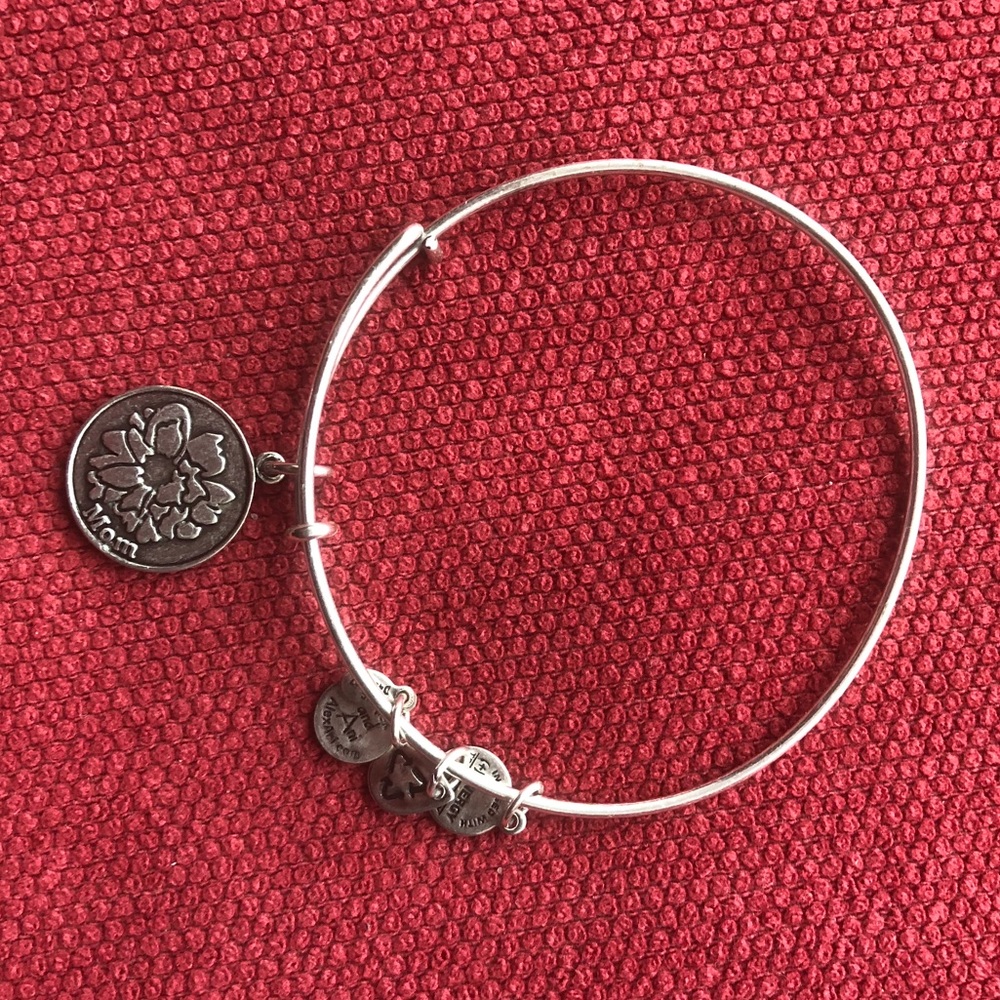 Alex and Ani Mom expandable charm bangle